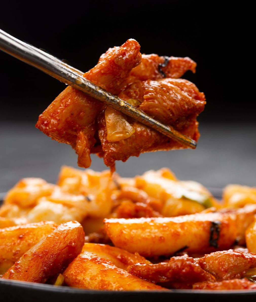 Cheese Dak Galbi (Spicy Stir-Fried Chicken with Cheese) 치즈닭갈비 - Kmeals