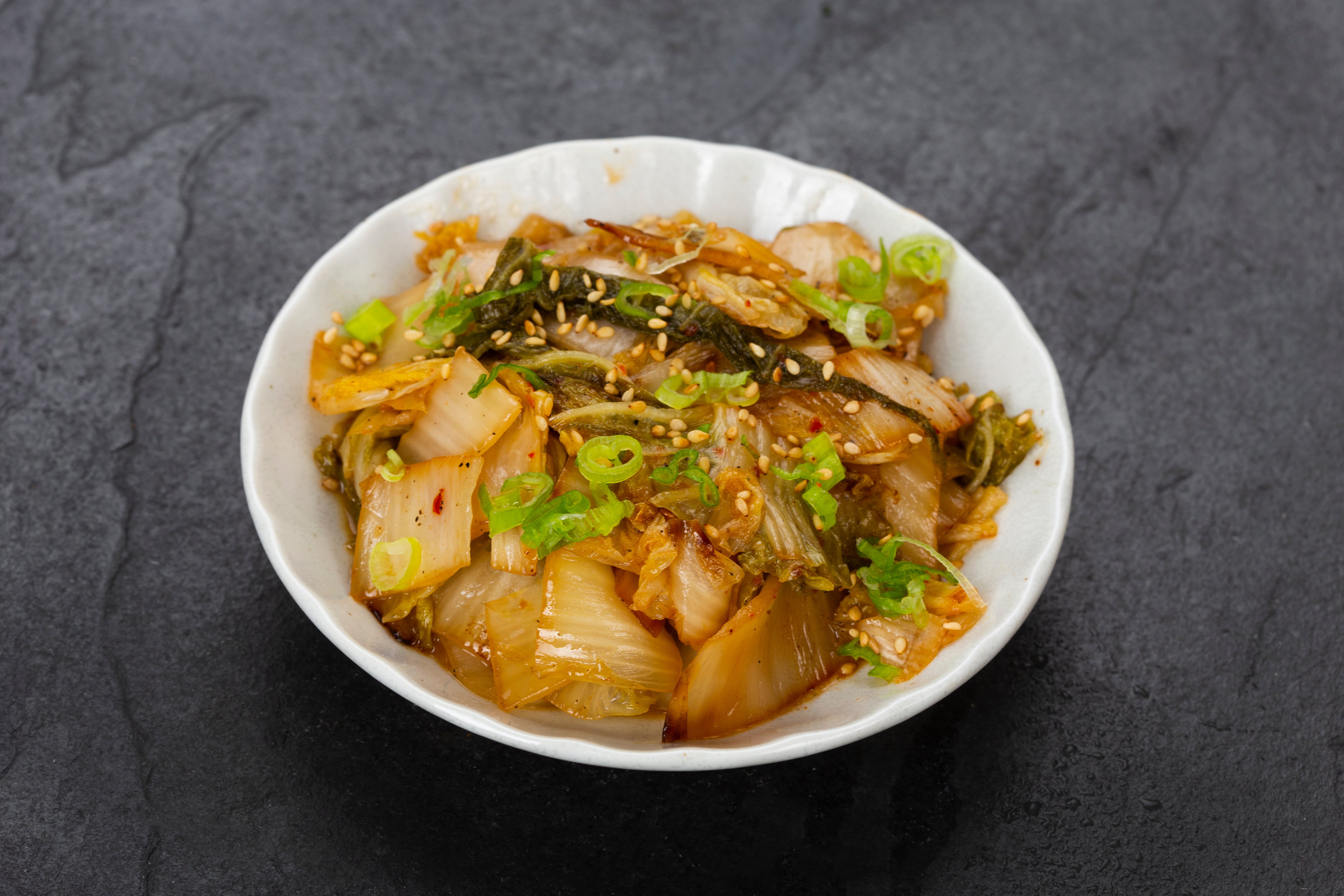 백김치 볶음  Stir-Fried White Kimchi